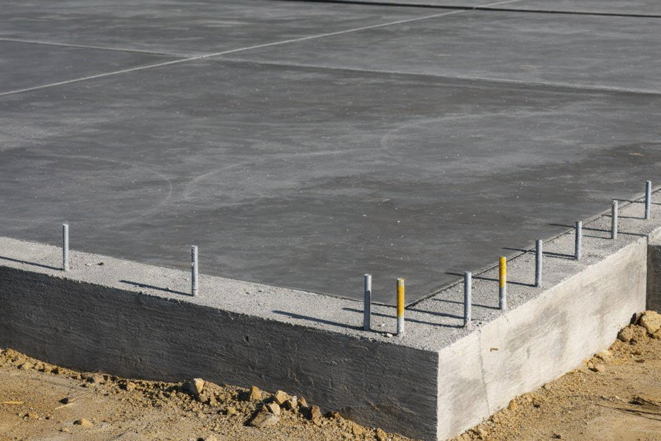 Slab foundation building